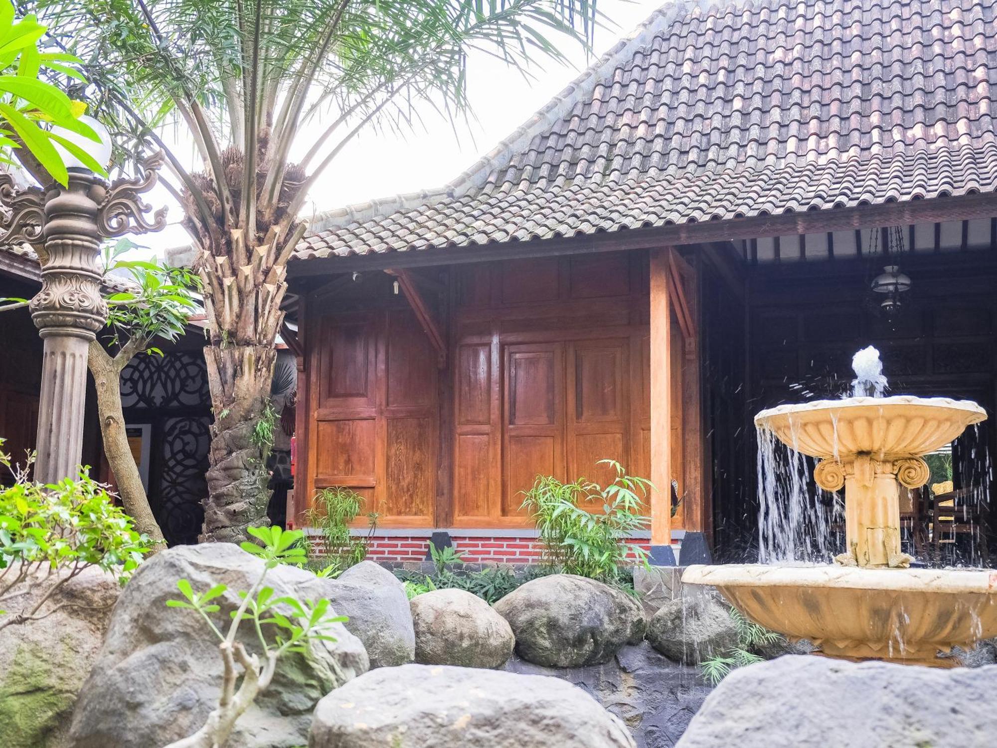 Pendhapa Art Space - Pas Limasan Homestay Prawirotaman Екстер'єр фото